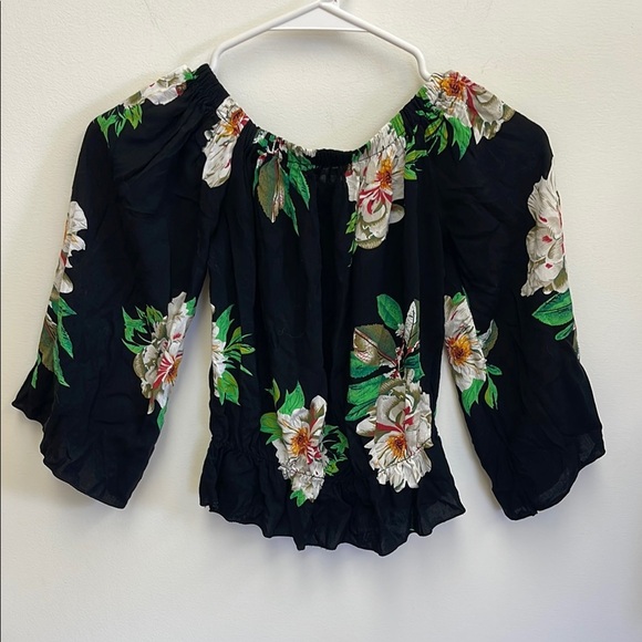 Floral Black Women's Top - Picture 1 of 6